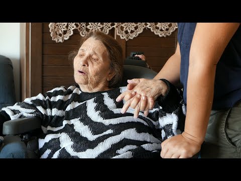 Preview image for the video "יפות עינייך - רוני ג'ו לולה שניידר  | Your Beautiful Eyes - Roni Jo Lola Schneider".