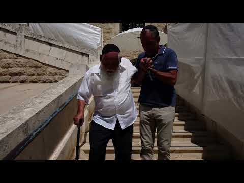 Preview image for the video "Obstacle in Hebron | Ariel Livne".