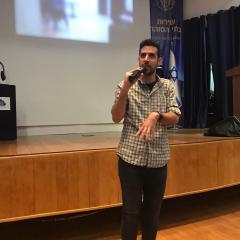 ד"ר נועם_פיינהולץ