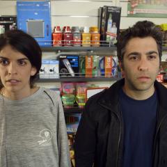 רון פלדמן וענת אורן מתוך הסדרה "רון"