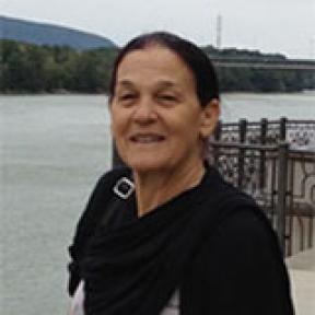 גב' נעמי חרמוני