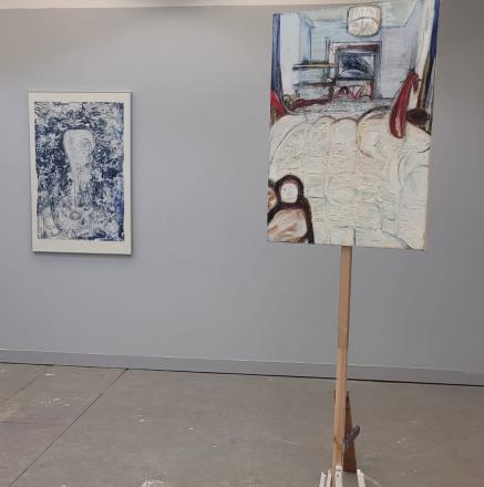 מלאך מתכופף ותחריט ר.ו.ע