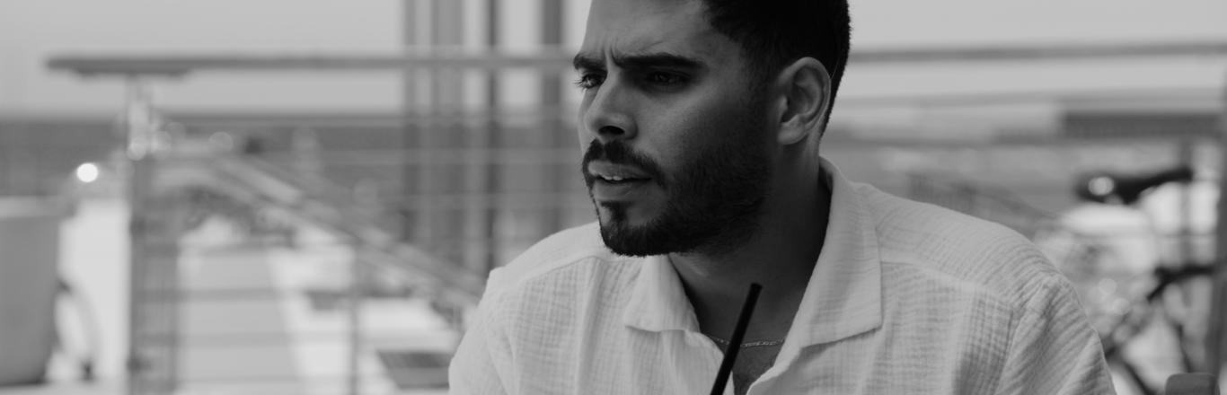 לחצו לפתיחת הסרטון בחלונית