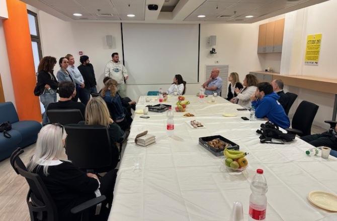 ביקור בספיר