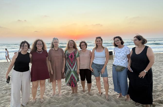 מסיבת סיום מנטוריות בחוף ניצנים