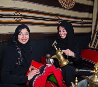 נשים בדואיות באוהל